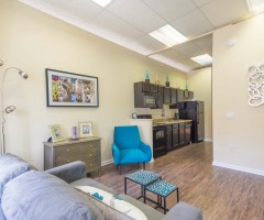 Studio Apartment Bloomington